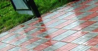 Профессиональная укладка цементной тротуарной плитки в Каменске-Уральском в октябре