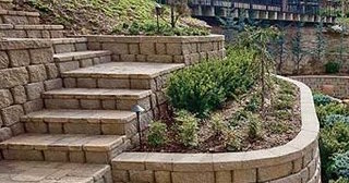 Установка подпорных стенок из блоков в Каменске-Уральском от 3723 руб. - ТротуарнаяПлитка